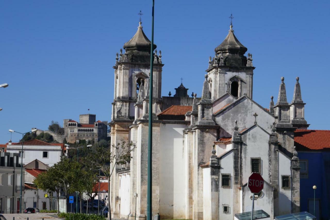Two Churches Apartment Leiria Exterior foto